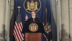 Ню Йорк удължава действието на високото данъчно облагане за милионерите 