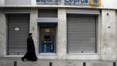 Кипърските банки няма да работят най-малко до края на седмицата