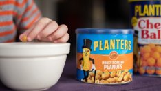 Kraft Heinz продаде бизнеса си с ядки за 3,35 млрд. долара