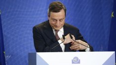 Ще спаси ли спасителят на еврото и Италия?