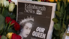 Управлението на кралица Елизабет II: Златен век или искрици от отминала епоха?