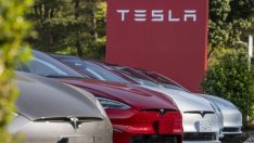 Tesla добави 84 млрд. долара към капитализацията си заради сплита