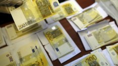 Текущата сметка на платежния баланс излезе на минус през април