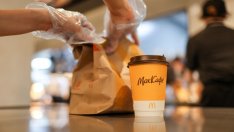 Американската класика McDonald’s спира дейност в Русия