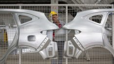 Войната в Украйна задълбочава производствените неволи на автомобилните компании