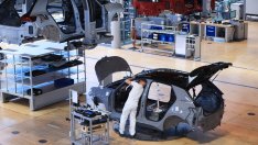 Volkswagen удължава партньорството си в облачните технологии с Amazon