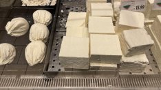 Ще спре ли защитата за произход на българското кисело мляко и сирене нелоялната конкуренция?