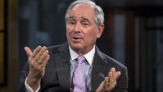 Стивън Шварцман: Регулациите навредиха на банките повече от финансовата криза