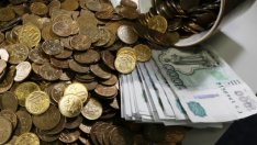 Руската централна банка планира да спира търговията при срив на рублата