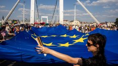 Новият лидер на Унгария се изправя пред най-голямото си предизвикателство: членство в еврозоната