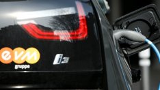 BMW пак остана зад Daimler