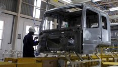 Daimler решава днес дали да позволи листването на своето звено за камиони