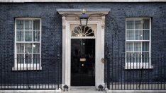 Седем са вече кандидатите за мястото на Тереза Мей