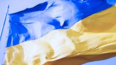 Украйна обезцени националната си валута с 25% спрямо долара