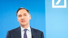 Deutsche Bank намалява експозицията към клиенти, изложени на риск от мита