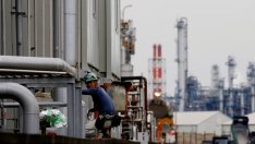 Продължаващият спад в поръчките на машини в Япония отразява тревогата на бизнеса