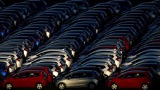 Продажбите на автомобили в Европа се сблъскаха с най-лошия си месец за 2019 г.