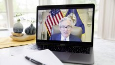 Манучин защити финансовия отговор на коронавируса от страна на САЩ