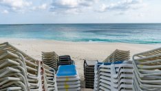 Пътуване в неизвестното: Туристическата индустрия се надява на ново начало 