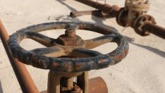 Китай тласна Иран да работи усилено за бъдеще с по-голям добив на петрол