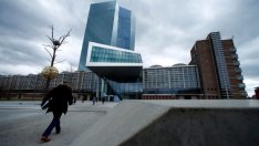 ЕЦБ запази лихвите без промяна и потвърди намаляването на покупките на облигации