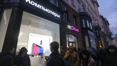 За седмици iPhone в Русия поскъпна с до една трета