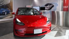 Model 3 на Tesla остава най-популярният електромобил в Европа