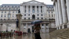 Рискове дебнат отвсякъде: за пазарите предстоят трудни времена 