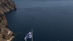 Гърция разчита на туристите за намаляване на лошите заеми