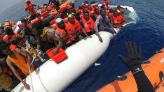 Остров Лампедуза го чака ново "горещо" мигрантско лято