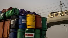 ЕС затяга мерките срещу руския петрол, САЩ поставиха "Роснефт" и "Лукойл" под санкции