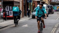 ЕС ще третира работещите за Uber и сие като служители - какво значи това? 