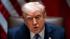 Първите сто дни на Тръмп: Програмата "Америка на първо място" преобръща световния ред