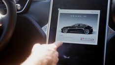 Tesla дава най-нисък дял от цената на кола за реклама 