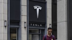 Финансовият вицепрезидент на Tesla напусна компанията