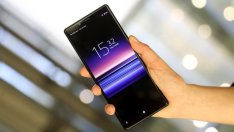 Sony показа първия в света 21:9 4K OLED смартфон