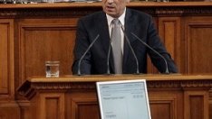 Въпросът за оставката не е на МС, а на парламента, заяви премиерът