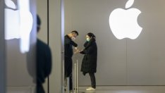 Коронавирусът изтри 30 млрд. долара от капитализацията на Apple