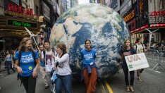 Ще трябват исторически глобални усилия за спасяването на планетата