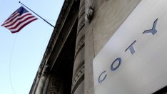 Coty се готви да продаде своя бизнес с продукти за коса и нокти