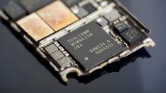 Qualcomm и Google ще разработват съвместно AI технологии за автомобили