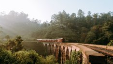 Войната в Украйна сблъсква Европа с дилема за преноса на стоки към Китай