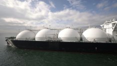 "Новатек" ще опита да спаси проекта за втечнен газ "Арктик СПГ 2" с руско оборудване