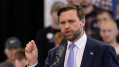 В екипа на Доналд Тръмп проблемът на НАТО се оказа Германия