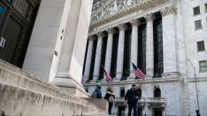 Акциите на Wall Street поетиняват, водени от технологичния сектор*