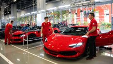 Ferrari повиши прогнозата за печалбата заради по-високите цени на суперавтомобилите