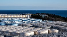 Япония рискува да влоши отношенията си със съседите заради водата от „Фукушима“