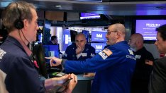 Инвеститорите трябва да са предпазливи към сливанията между равни