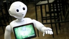 Pepper – роботът, който вече учи и български