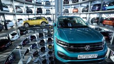 Шефът на отдела за стратегии във Volkswagen подава оставка